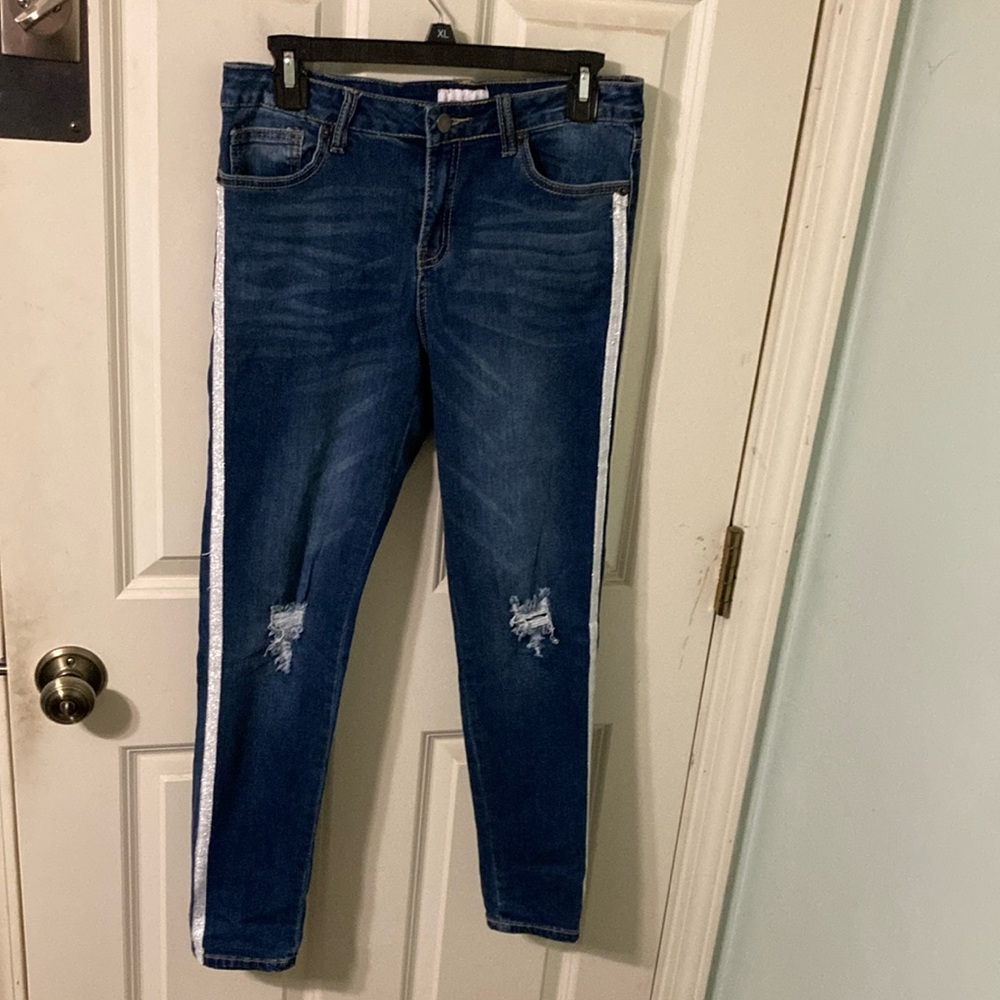 Bongo Blue Jeans sz 9 Silver White Stripe on side.